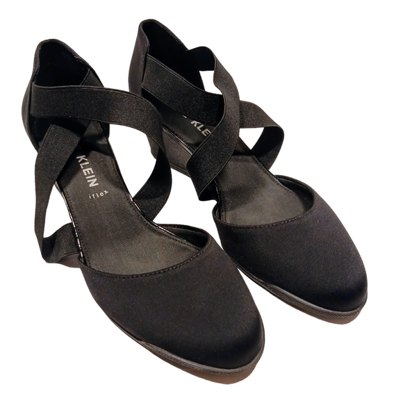 ANNE KLEIN 9-1/2 M IFLEX BLACK FABRIC WEDGE SANDALS - Picture 4 of 16